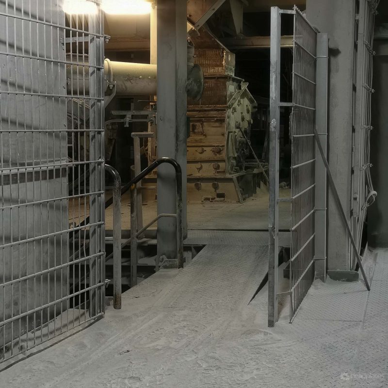 Fahrweg Schiebebuehne Pressen Hangseite